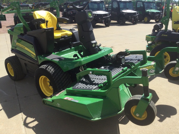 2022 John Deere 1580 Mower/Front Deck