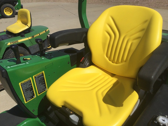 2022 John Deere 1580 Mower/Front Deck