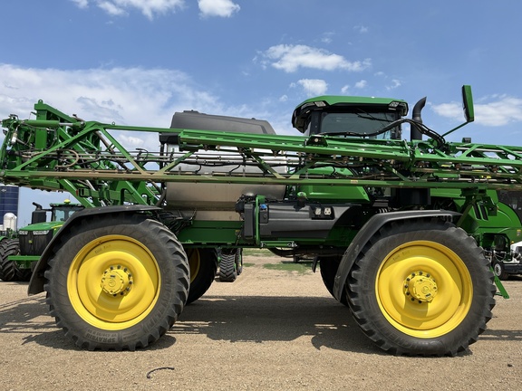 2023 John Deere 612R Sprayer/High Clearance