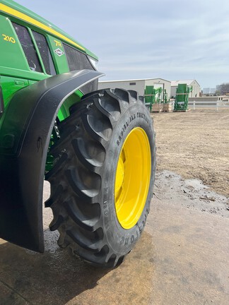 2024 John Deere 7R 210 Tractor