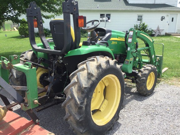 2005 John Deere 3520 Tractor Compact