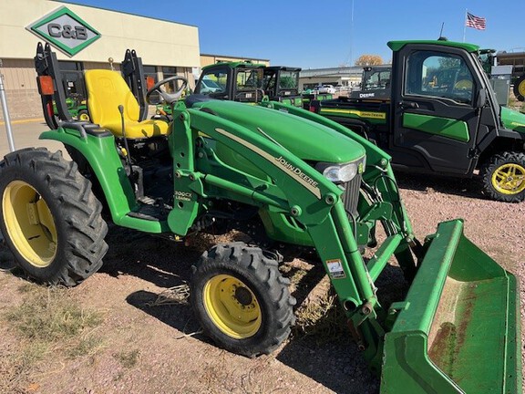 2005 John Deere 3520 Tractor Compact