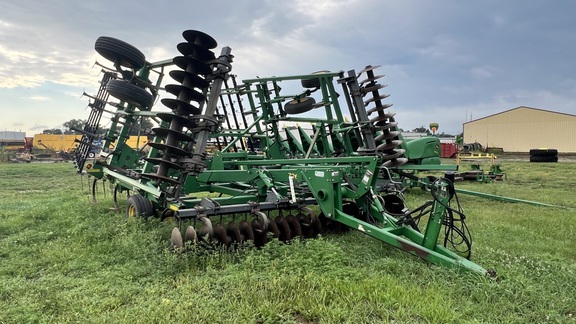 2005 John Deere 726 Mulch Finisher