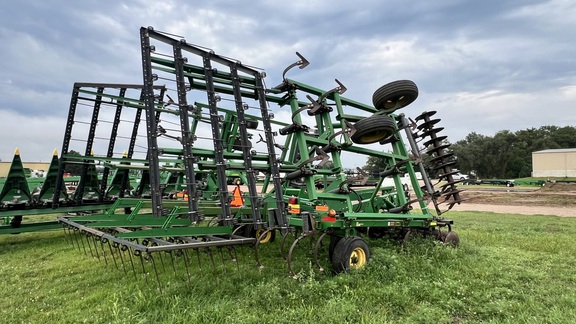 2005 John Deere 726 Mulch Finisher