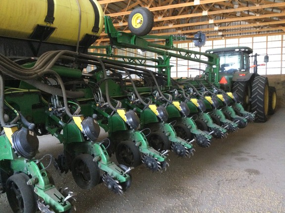 2020 John Deere DB60 Planter