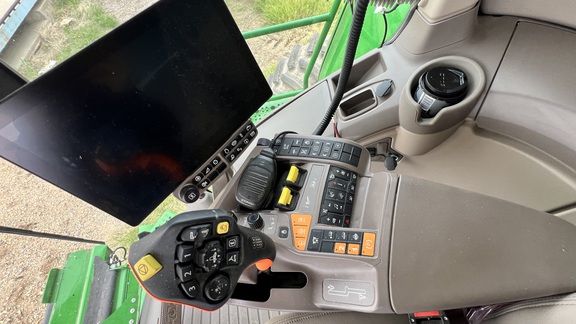 2024 John Deere S780 Combine