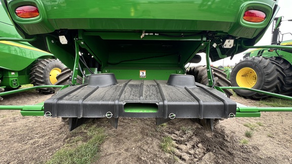 2024 John Deere S780 Combine