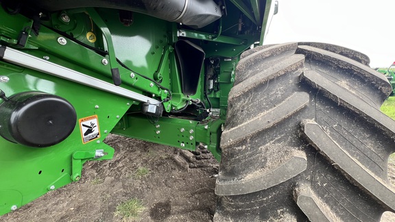 2024 John Deere S780 Combine