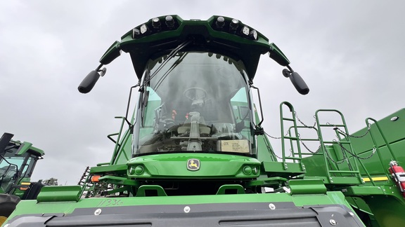 2024 John Deere S780 Combine