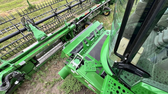 2024 John Deere S780 Combine