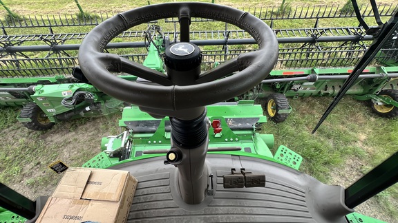 2024 John Deere S780 Combine