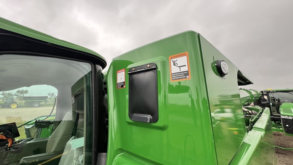 2024 John Deere S780 Combine