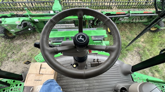 2024 John Deere S780 Combine