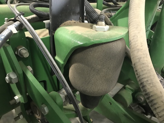 2015 John Deere 1775NT Planter