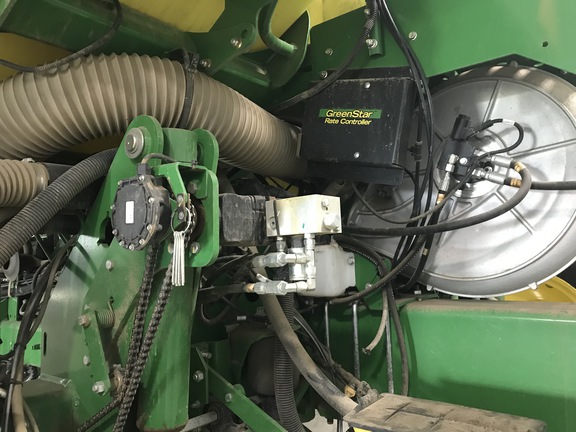 2015 John Deere 1775NT Planter