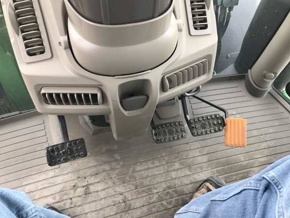 2024 John Deere 6R 215 Tractor