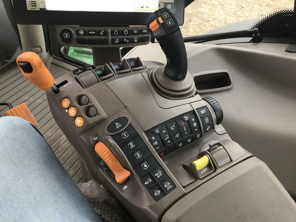 2024 John Deere 6R 215 Tractor