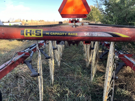 2014 H&S BF14HC Rake