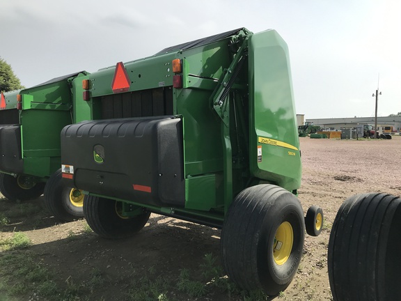 2020 John Deere 560M Baler/Round