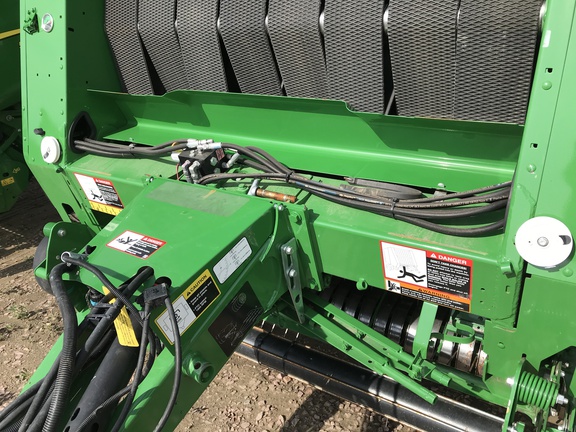 2020 John Deere 560M Baler/Round
