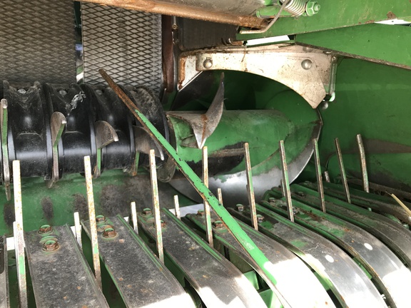 2020 John Deere 560M Baler/Round