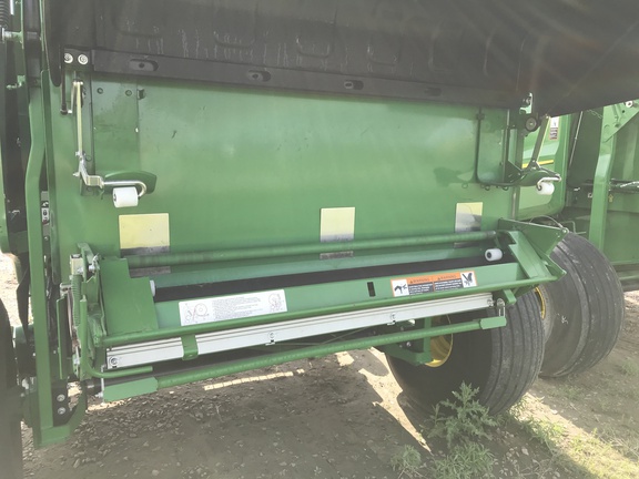 2020 John Deere 560M Baler/Round
