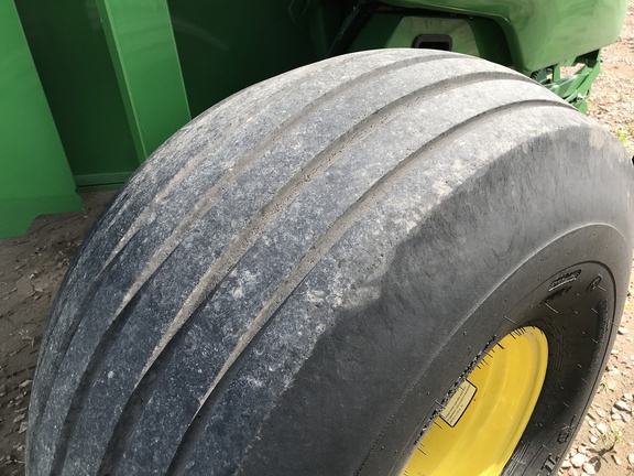 2020 John Deere 560M Baler/Round