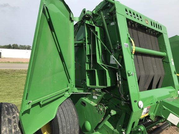 2020 John Deere 560M Baler/Round