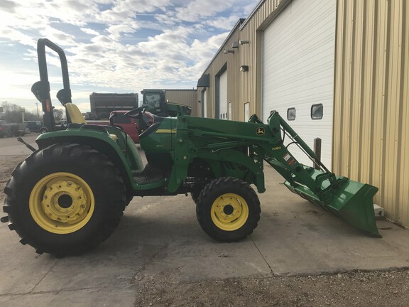 2013 John Deere 4320 Tractor Compact