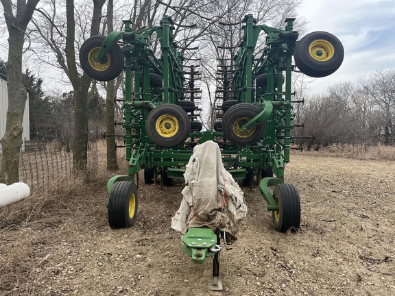 2018 John Deere 2230FH Field Cultivator