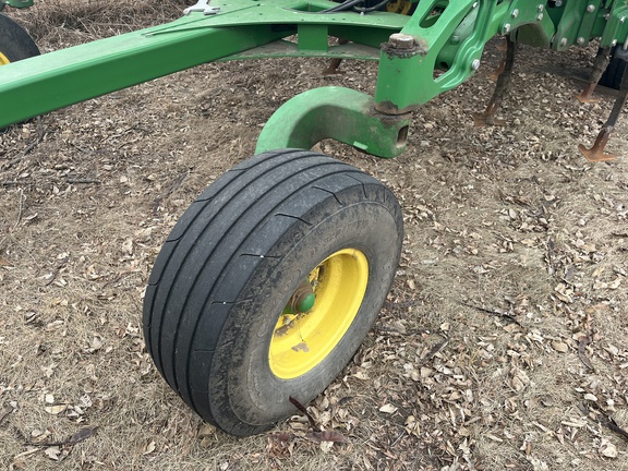 2018 John Deere 2230FH Field Cultivator