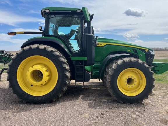2023 John Deere 8R 410 Tractor