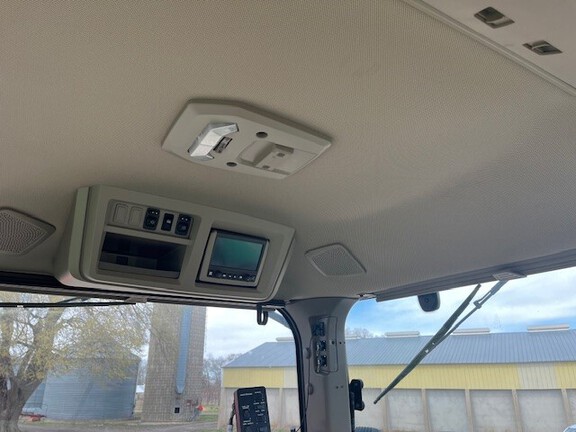 2023 John Deere 8R 410 Tractor