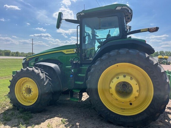 2023 John Deere 8R 410 Tractor