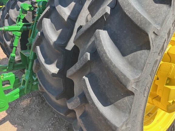 2023 John Deere 8R 410 Tractor