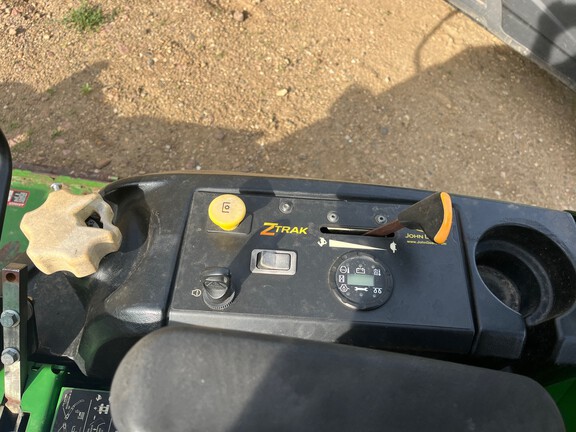 2012 John Deere 997 Mower/Zero Turn