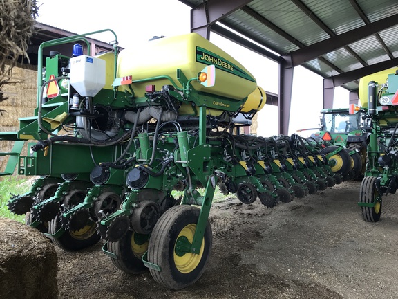 2021 John Deere 1775NT Planter