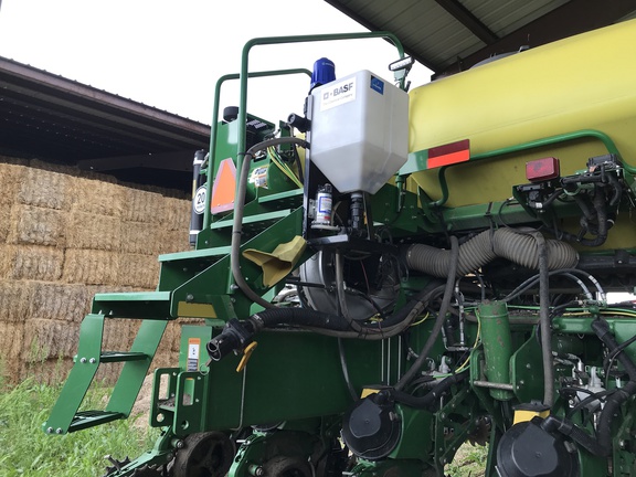 2021 John Deere 1775NT Planter