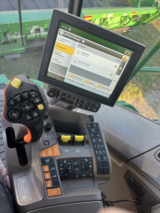 2022 John Deere S760 Combine