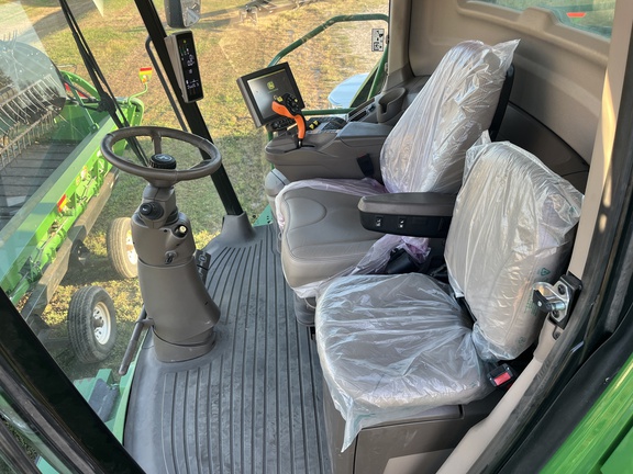 2022 John Deere S760 Combine