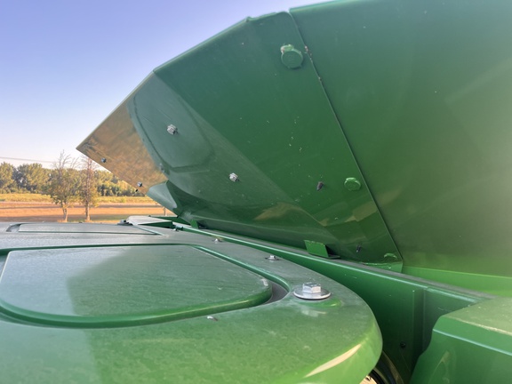 2022 John Deere S760 Combine