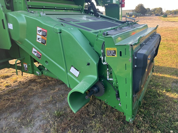 2022 John Deere S760 Combine