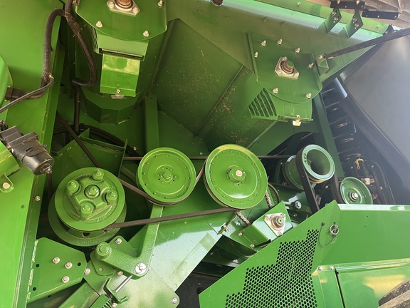 2022 John Deere S760 Combine