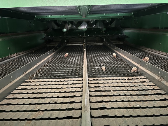 2022 John Deere S760 Combine