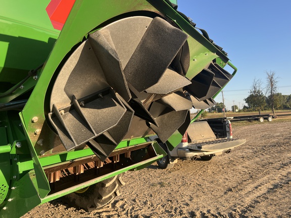 2022 John Deere S760 Combine