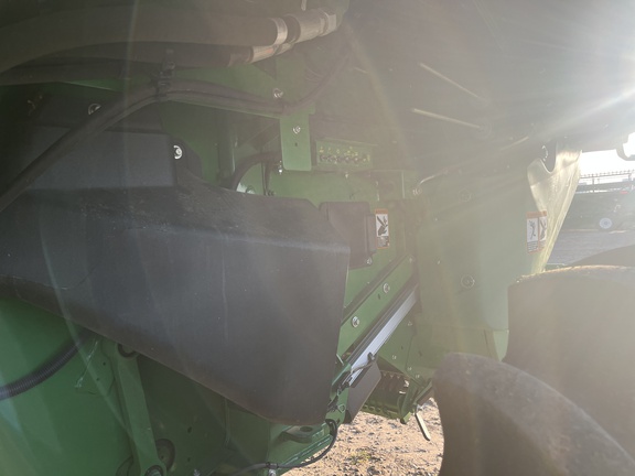 2022 John Deere S760 Combine