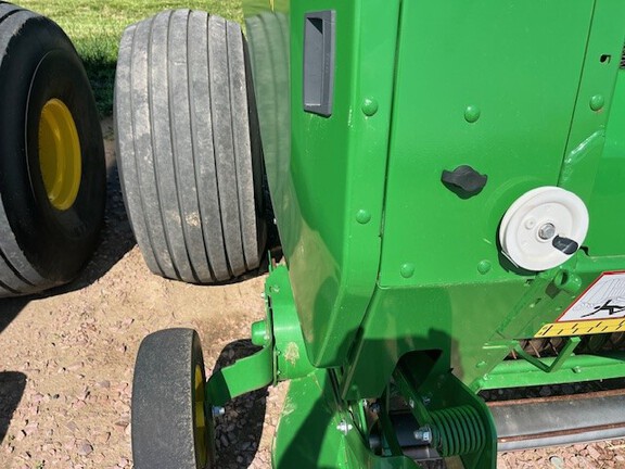2019 John Deere 560M Baler/Round