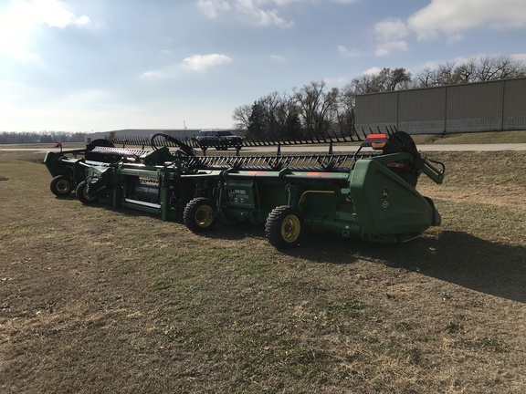 2023 John Deere HD40F Header Combine
