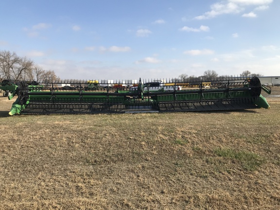 2023 John Deere HD40F Header Combine