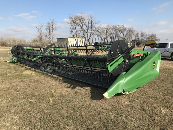 2023 John Deere HD40F Header Combine